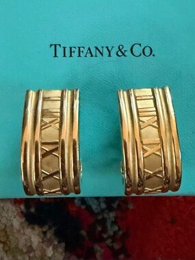 Tiffany & Co Vintage 95’ 18K Gold Atlas Earrings